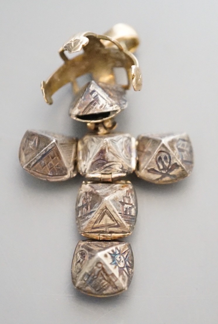 An early 20th century 9ct and white metal masonic ball pendant, diameter 15mm.